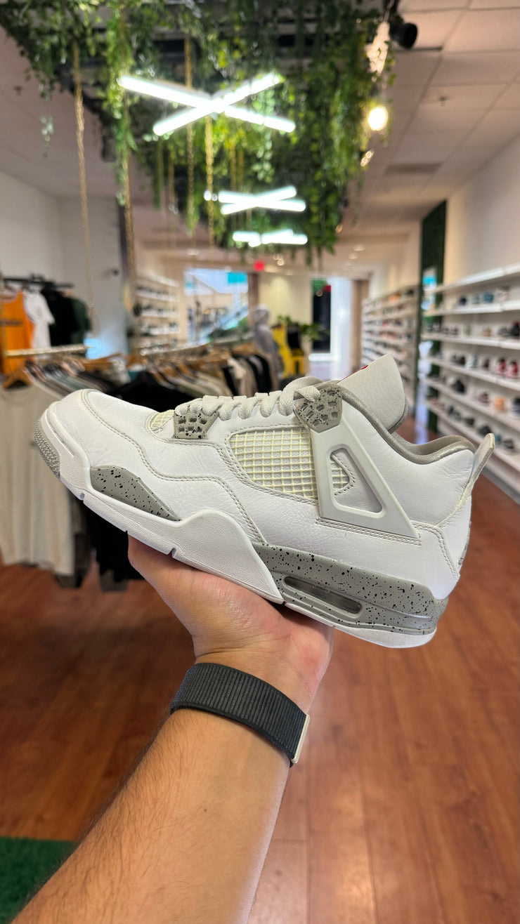 Used - NIKE AIR JORDAN 4 WHITE OREO