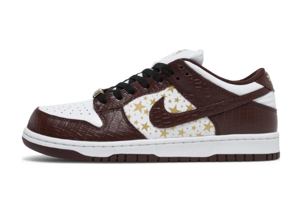 Nike SB Dunk Low Supreme Stars Barkroot Brown (2021)