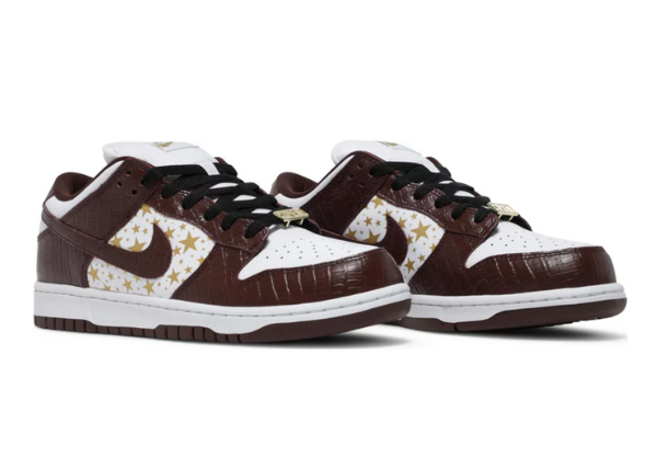 Nike SB Dunk Low Supreme Stars Barkroot Brown (2021)