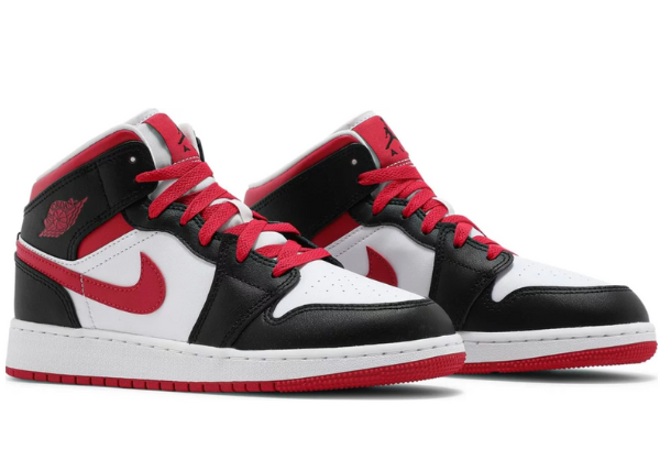 Jordan 1 Mid Very Berry (GS)
