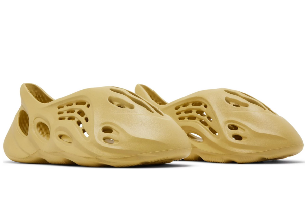 adidas Yeezy Foam RNNR Sulfur